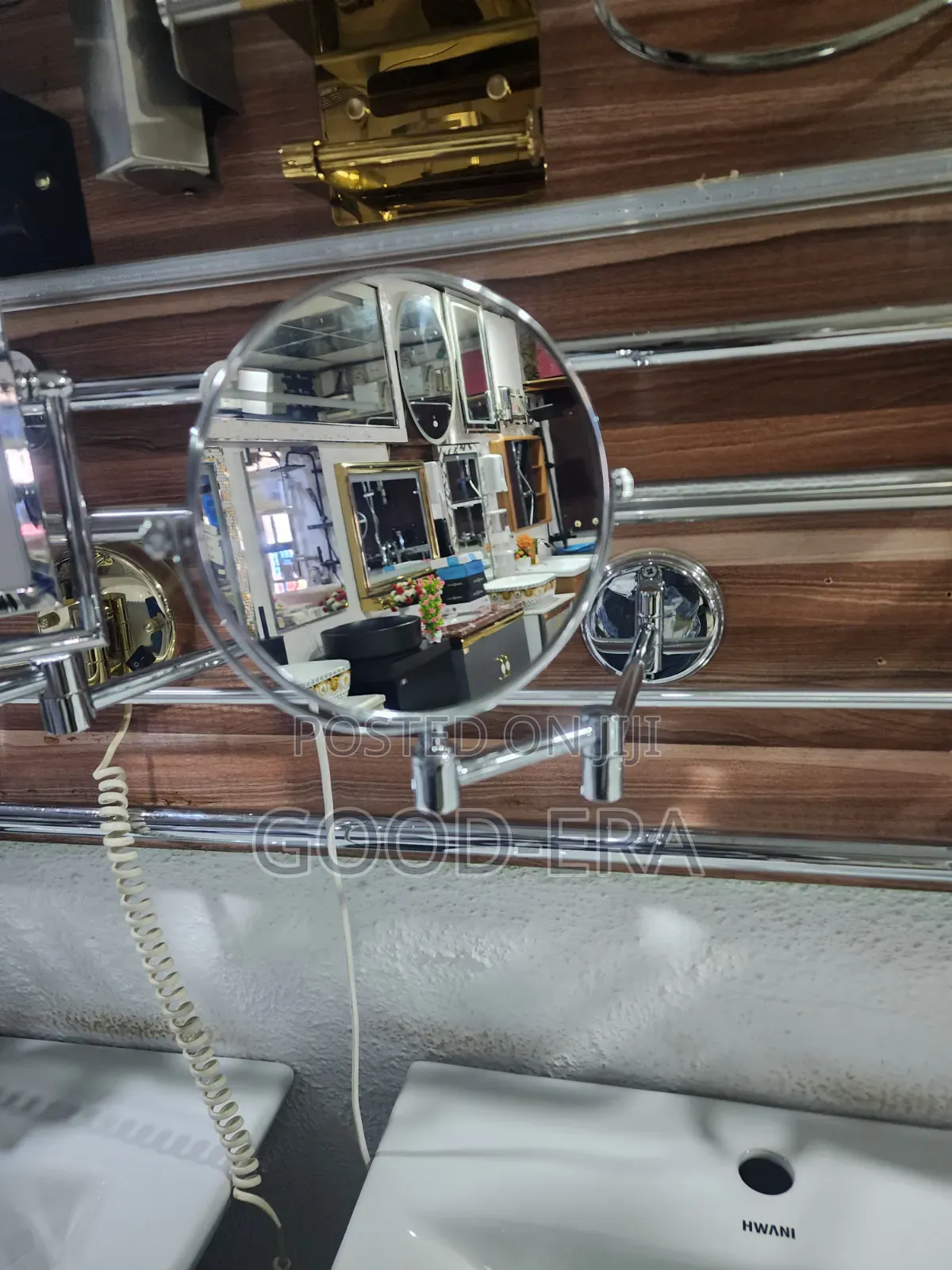 Square Face Magnifying Mirror