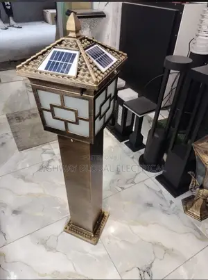 Solar Box Cast Standing Pathway Garden Light