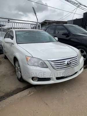 Toyota Avalon 2009 White
