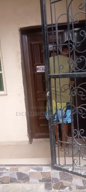 3bdrm Block of Flats in Princess Abiola Str, Council for rent