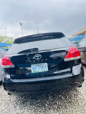Toyota Venza V6 AWD 2011 Black
