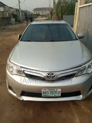 Toyota Camry 2013 Gray