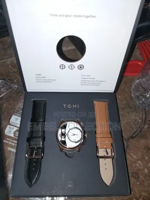 Tomi Face Gear Wristwatch With 2 Interchangeable Straps
