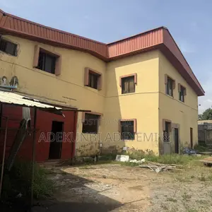 Warehouse in Idu