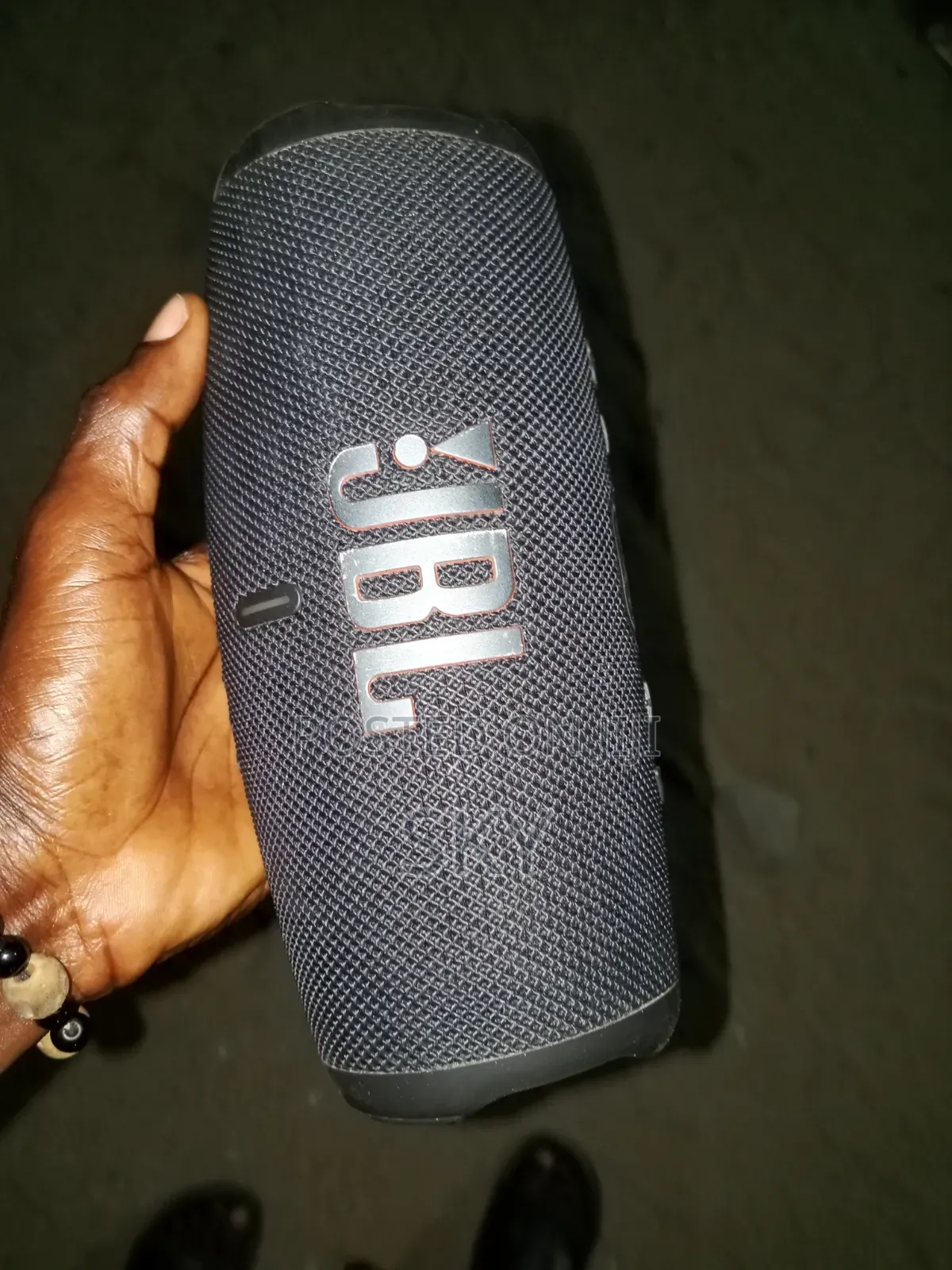 jBL Charge 5 Use