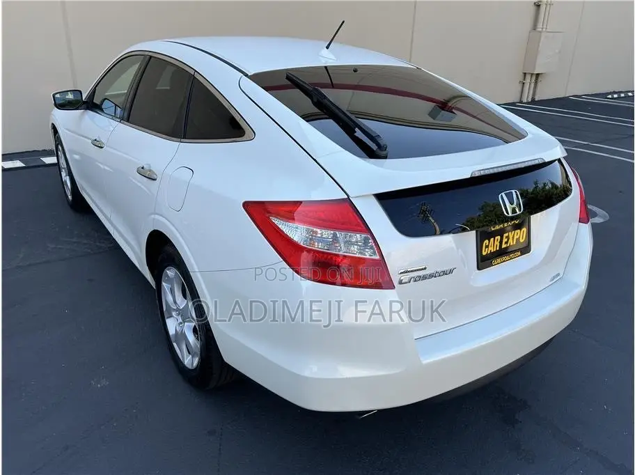 Honda Crosstour 2011 White