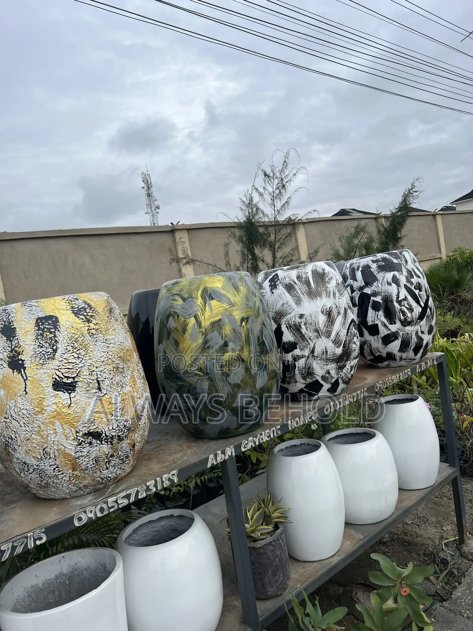 Luxury Decorative Planter / Outdoor Art Décor