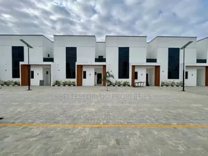 3bdrm Townhouse/Terrace in Lekki Expressway for sale