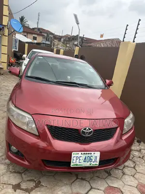 Toyota Corolla 2010 Red