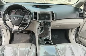 Toyota Venza Limited 4dr Wagon AWD (3.5L 6cyl 6A) 2014 Silver