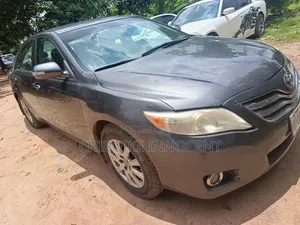 Toyota Camry 2010