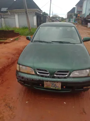 Nissan Primera 2005 Green