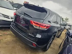 Toyota Highlander XLE 2019 Black