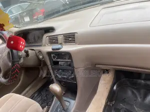 Toyota Camry 1999