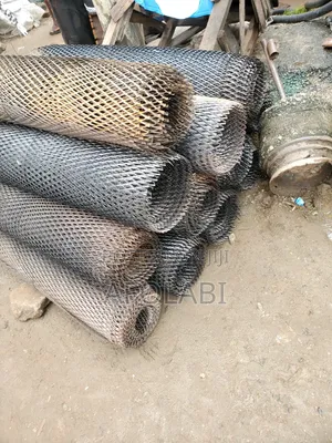 Black Expanded Meter