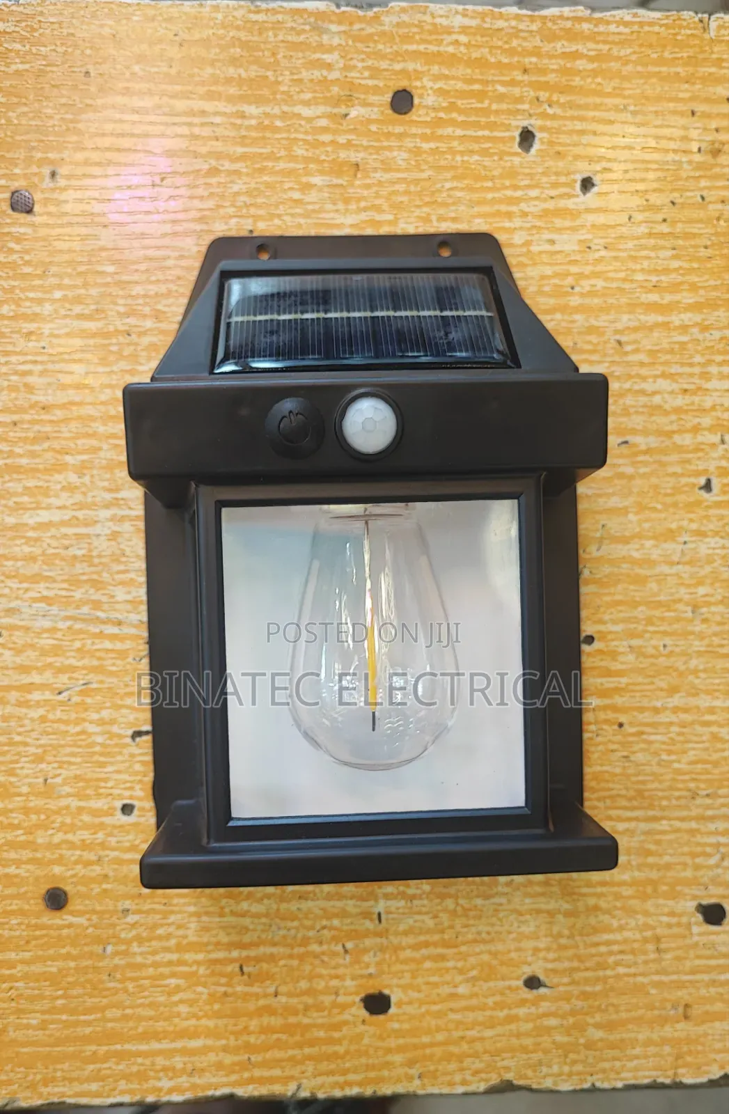 Premium Solar Wall Light | Outdoor Security Light | Automatic Sensor