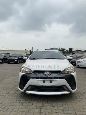 Toyota Yaris 2017 White