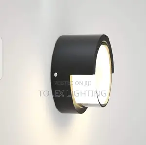 S 23 Wall Light