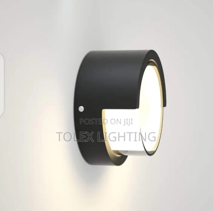 S 23 Wall Light