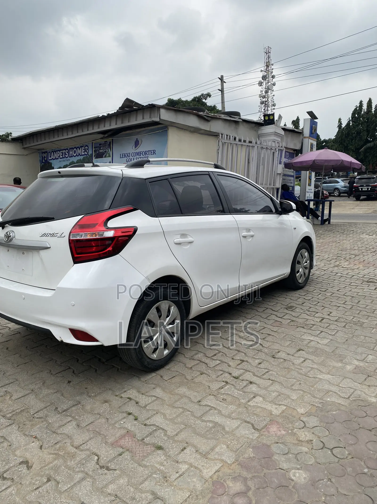 Toyota Yaris 2017 White