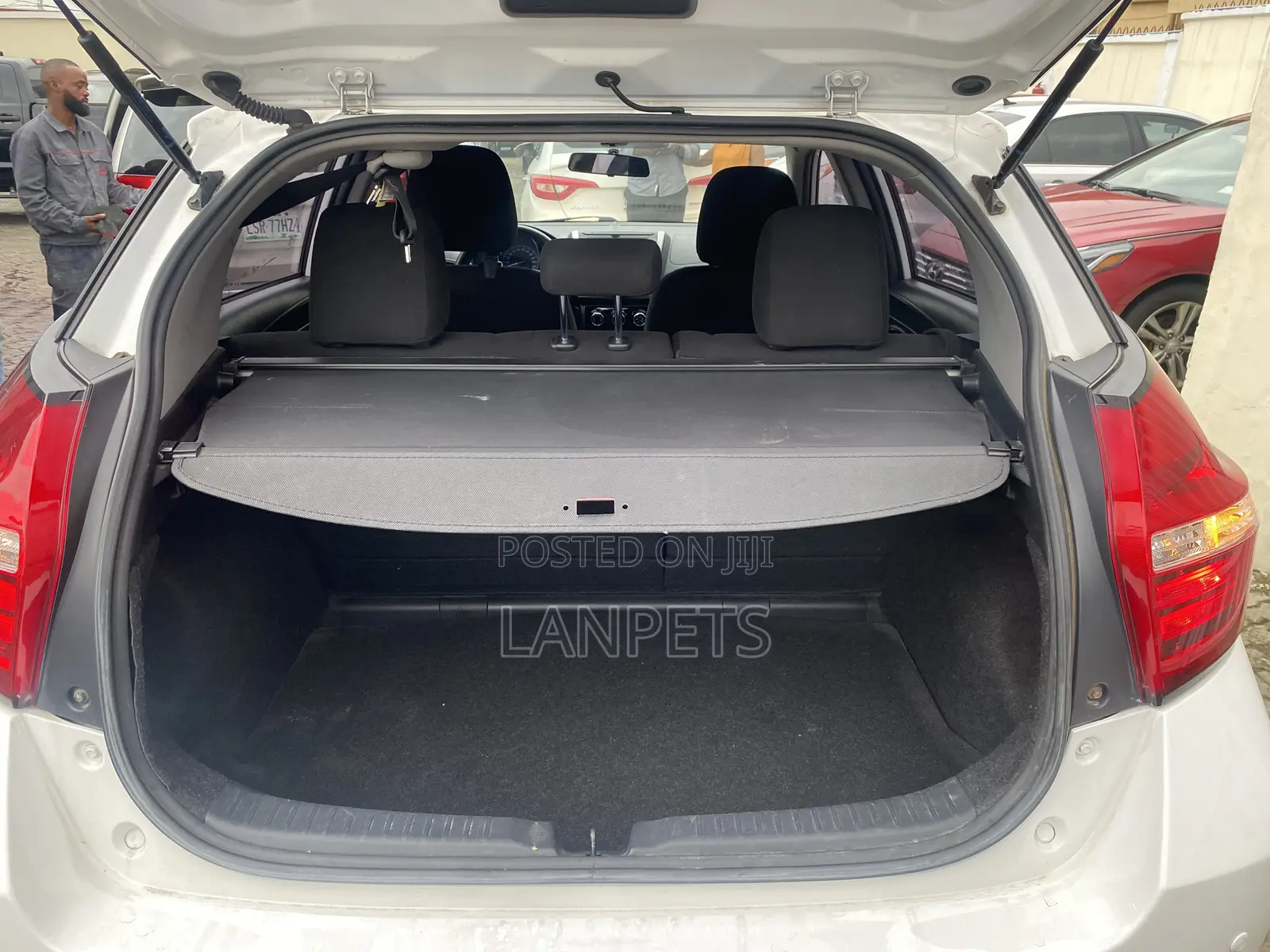 Toyota Yaris 2017 White