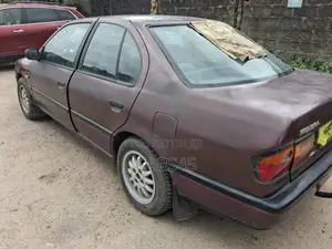 Nissan Primera 1998 Brown