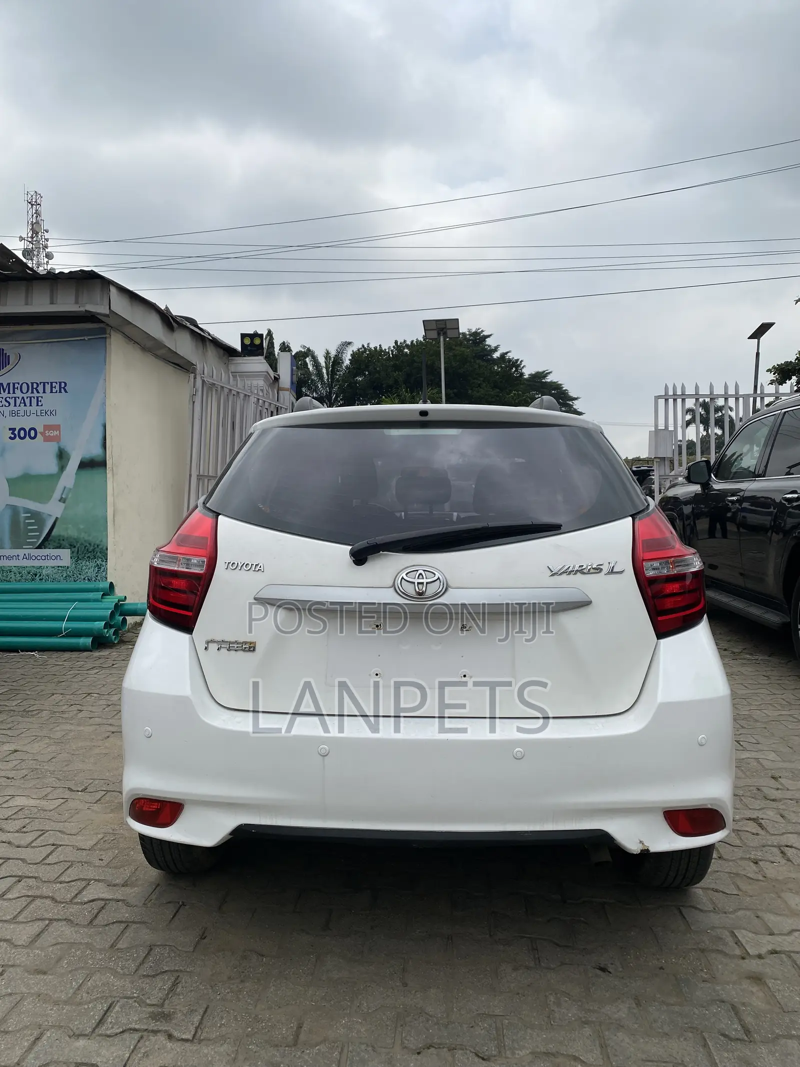 Toyota Yaris 2017 White