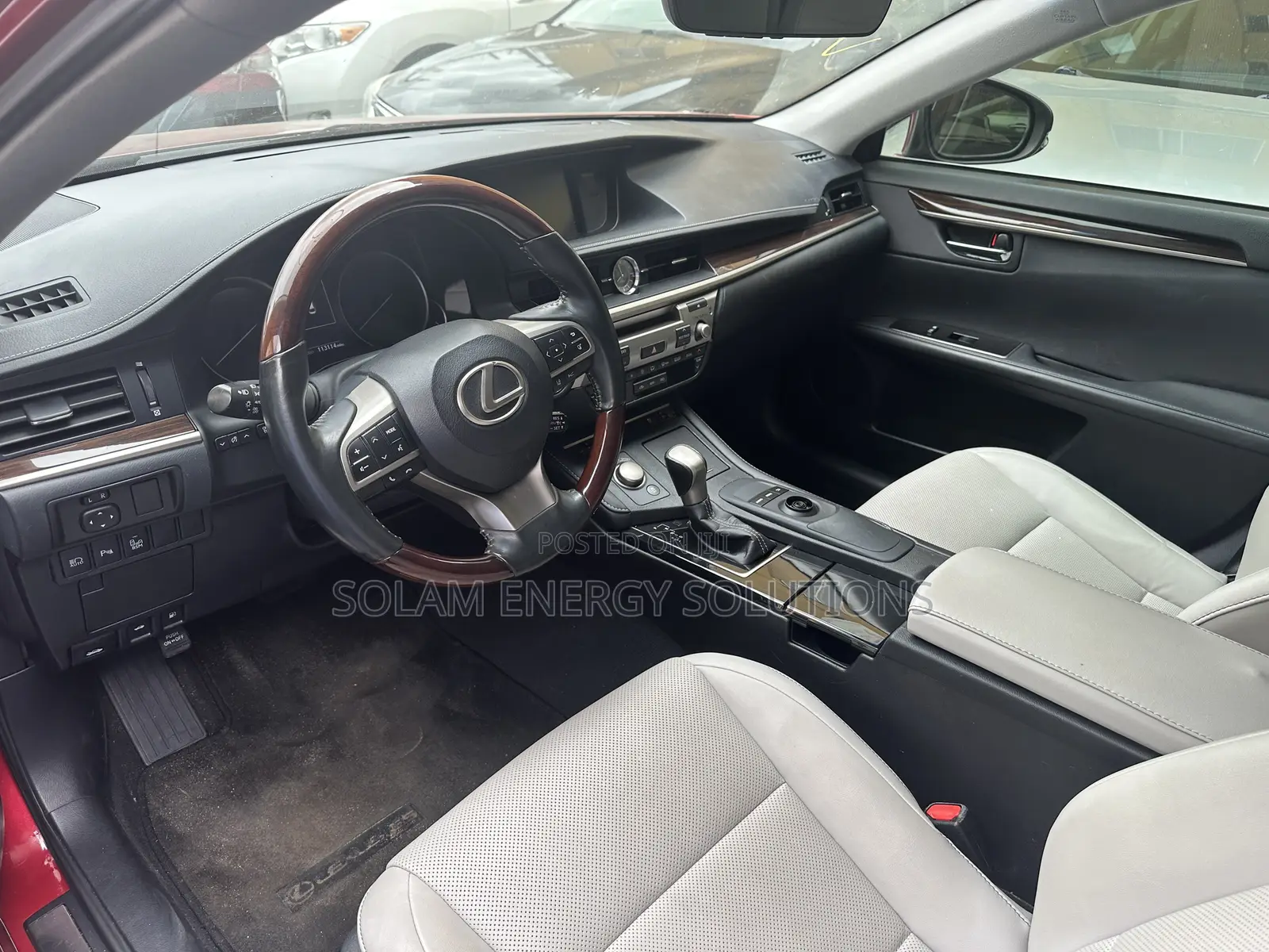 Lexus ES 2016 Red