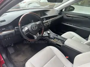 Lexus ES 2016 Red