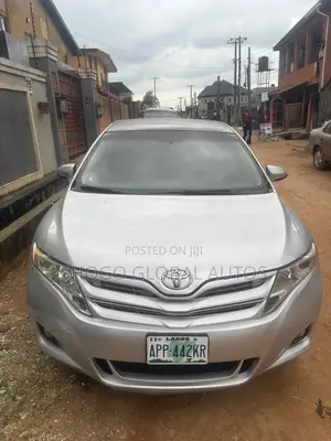 Toyota Venza Limited 2010 Silver