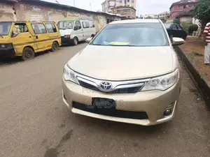 Toyota Camry 2012 Gold