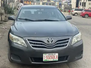 Toyota Camry 2010 Gray