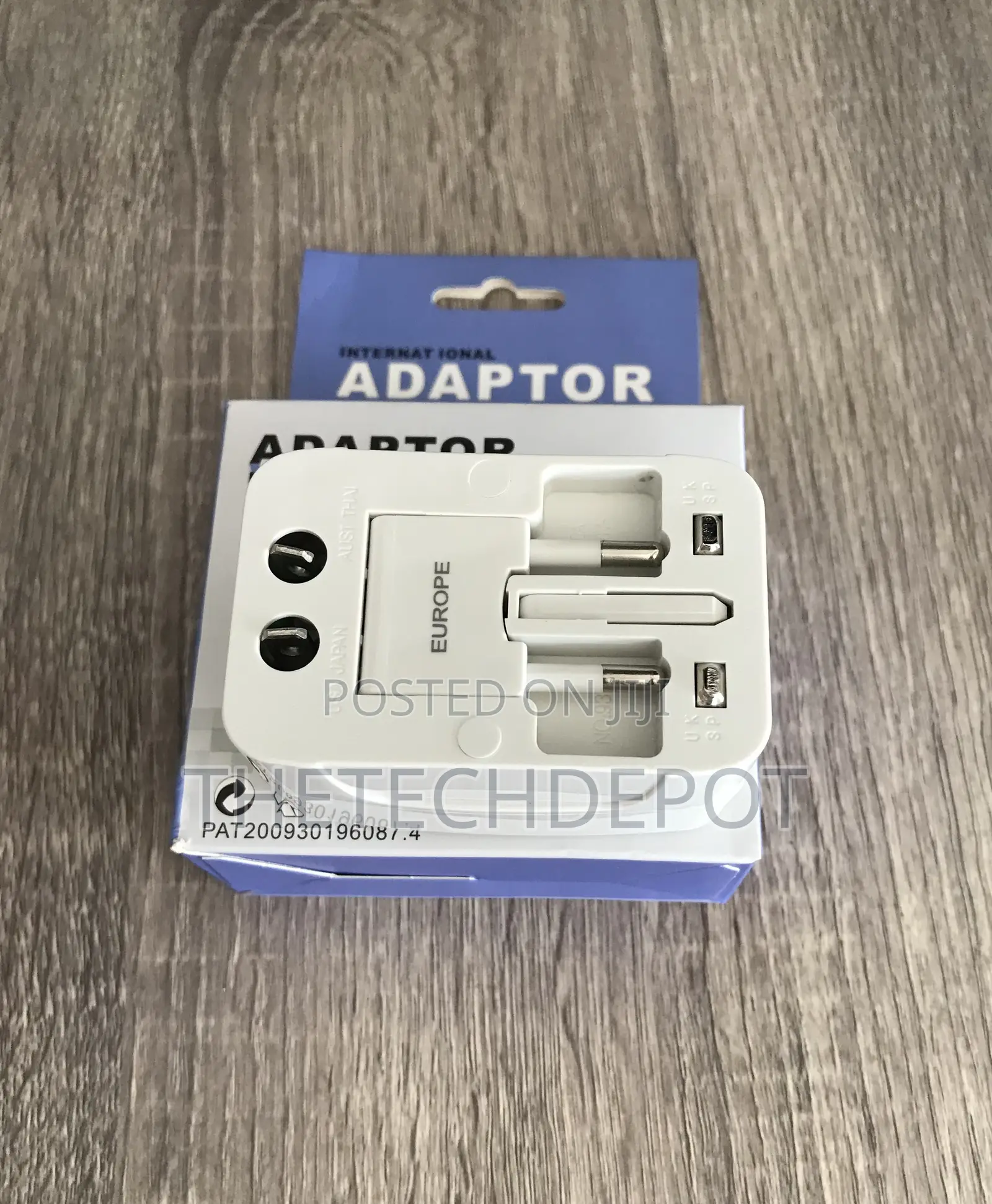 Universal Travel Adapter Without USB Port
