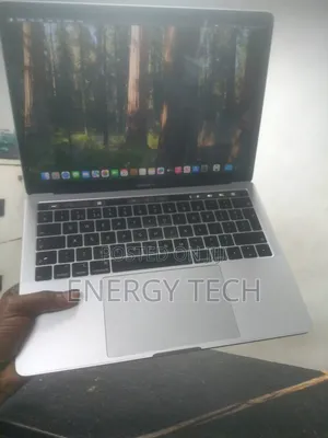 Laptop Apple MacBook 16GB Intel Core i7 SSD 256GB