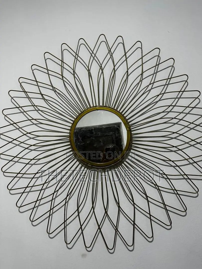 80cm Fancy Mirror(Silver and Gold)
