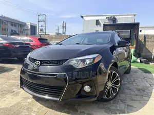 Toyota Corolla S 4dr Sedan (1.8L 4cyl CVT) 2016 Black