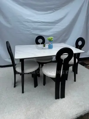 Beautiful 4 Seaters Luxury Marble Dinning
