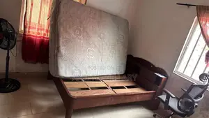 Neatly Used 4by6 Mouka Foam