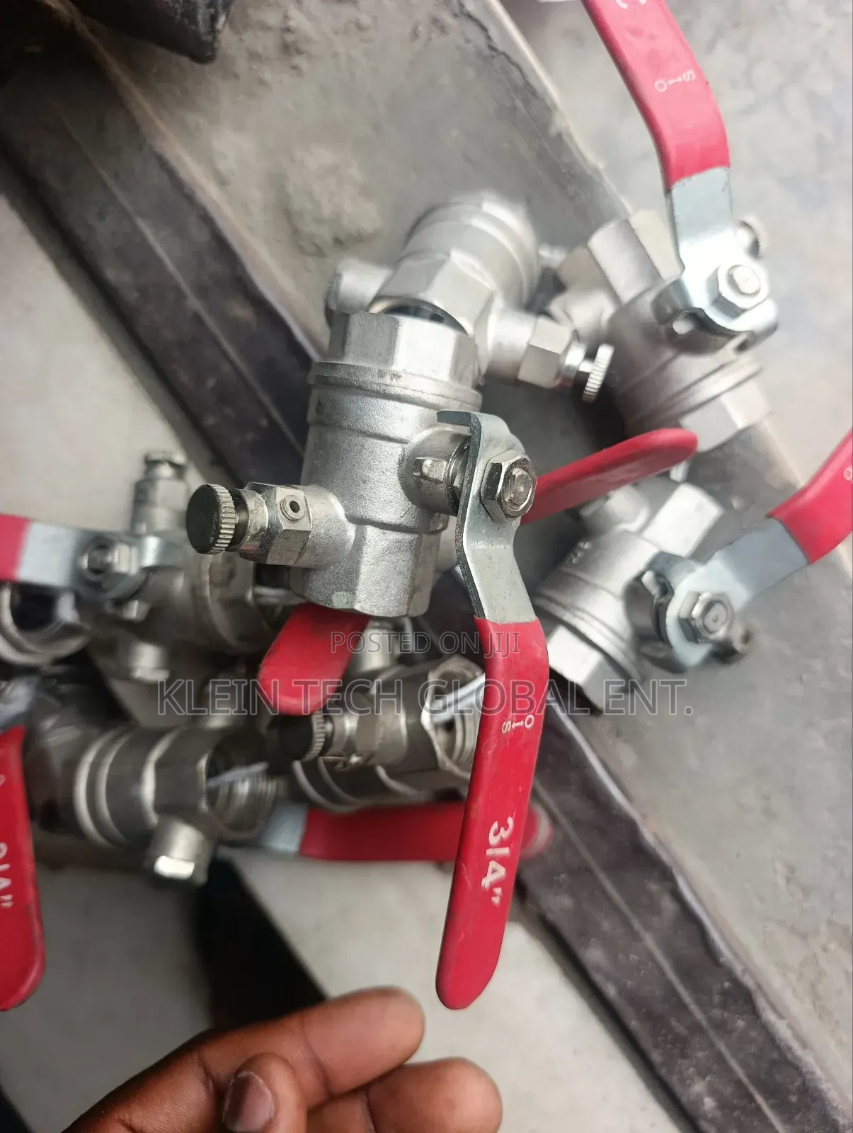 Ball Valve With Air Vent