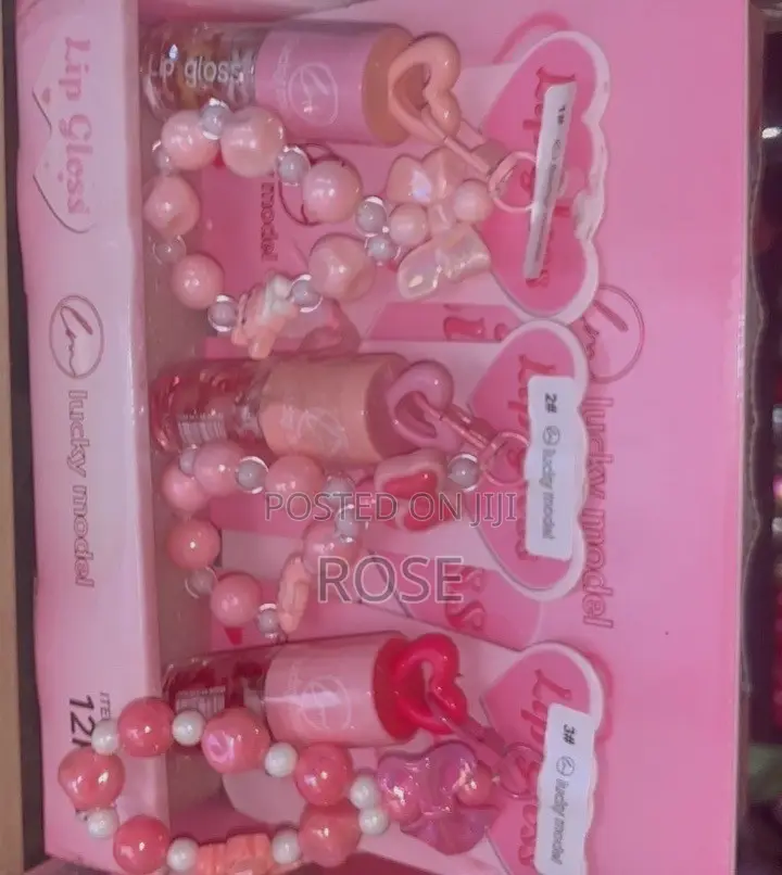 Girly Lipgloss for Plump Looking Lips