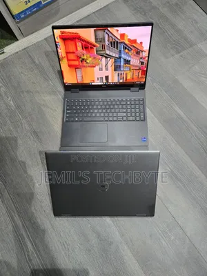 Laptop Dell Precision 7670 32GB Intel Core i9 SSD 1T