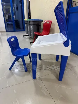 Scholar Desk+ Strong S