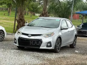 Toyota Corolla S 4dr Sedan (1.8L 4cyl CVT) 2015 Silver