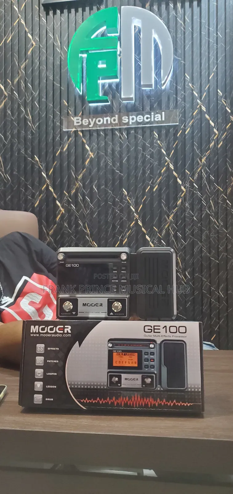 Mooer GE100 Guitar Multi-Effects Processor Pedal