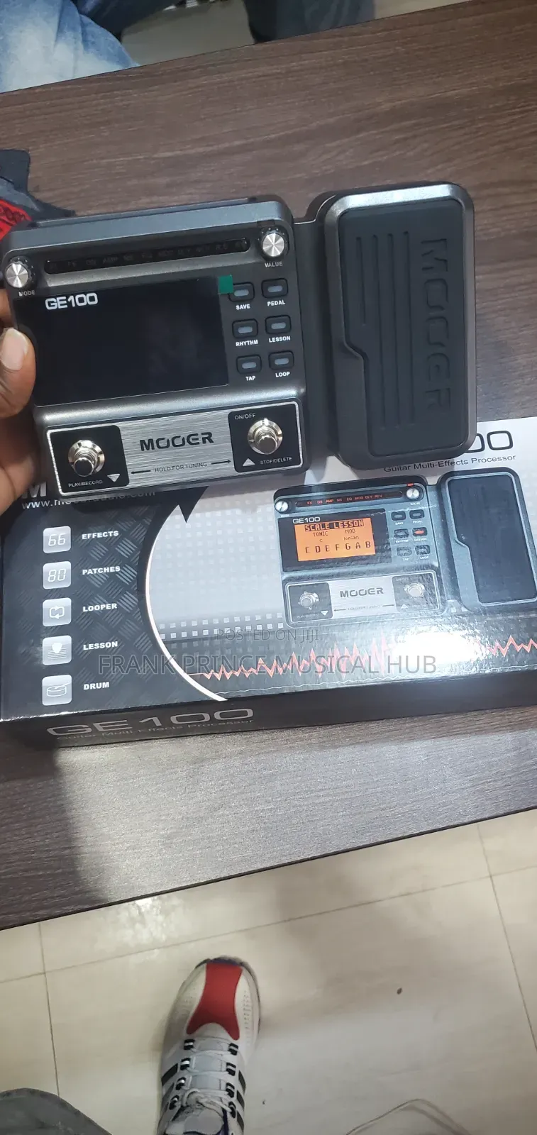 Mooer GE100 Guitar Multi-Effects Processor Pedal