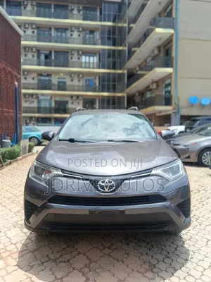 Toyota RAV4 LE AWD (2.5L 4cyl 6A) 2017 Gray