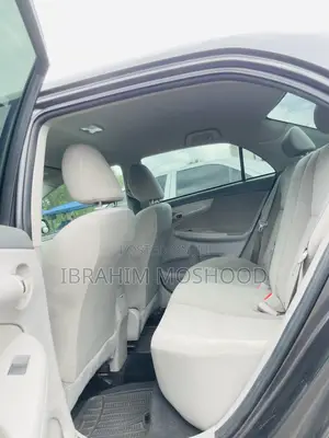 Toyota Corolla XRS 4dr Sedan (2.4L 4cyl 5A) 2010