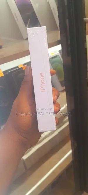 New Apple iPhone 13 256 GB Pink