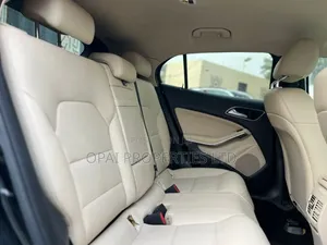 Mercedes-Benz GLA 250 2015 Black