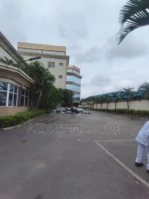 Massive 105 Rooms Commercial Property